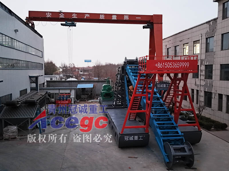 寶石選礦船廠家生產(chǎn)制作現(xiàn)場